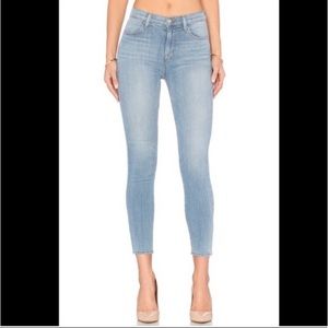 J BRAND 811 skinny jean
